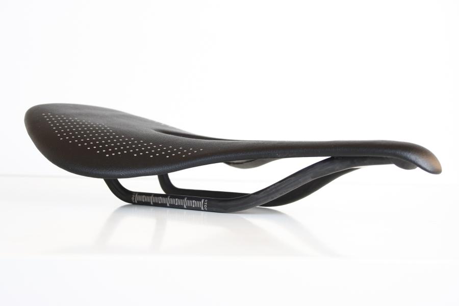 Carbon Leather Saddle Bicycle - UD Fullcarbon 89g.